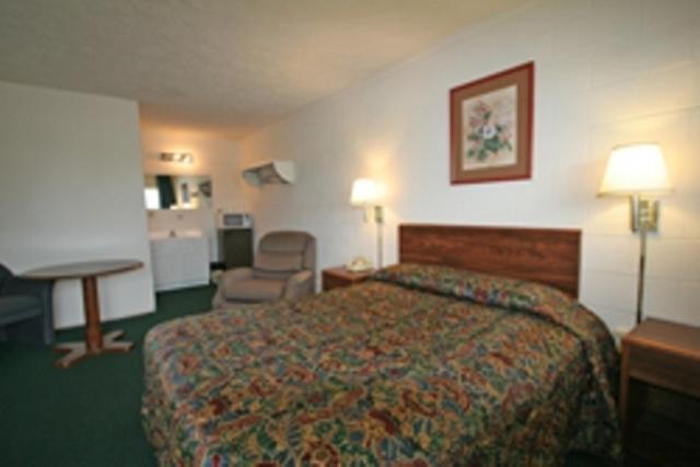 Hotel Lake Anna Glenora Quarto foto
